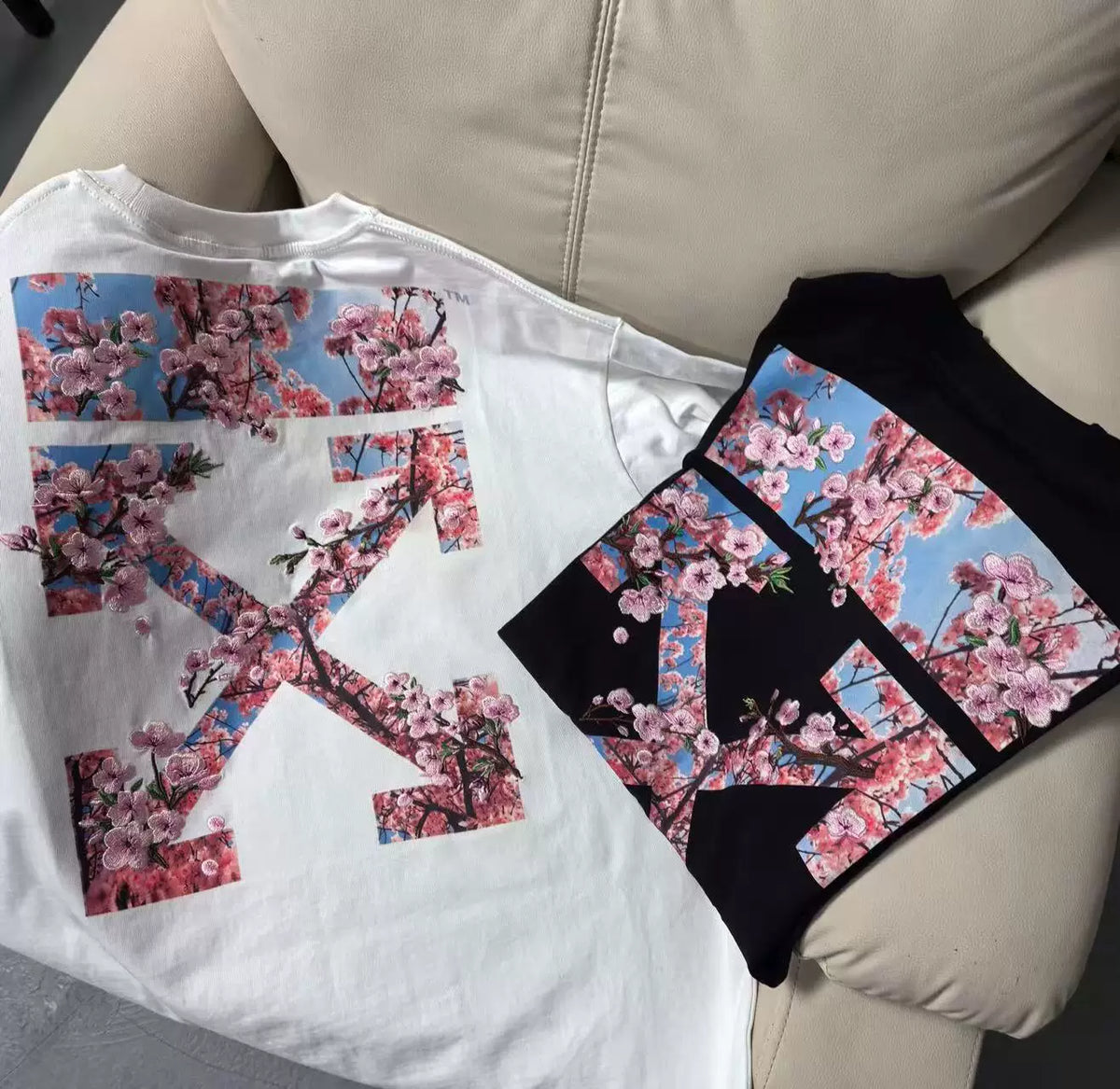 Off-White Cherry Blossom Arrow Print Short Sleeve T-Shirt