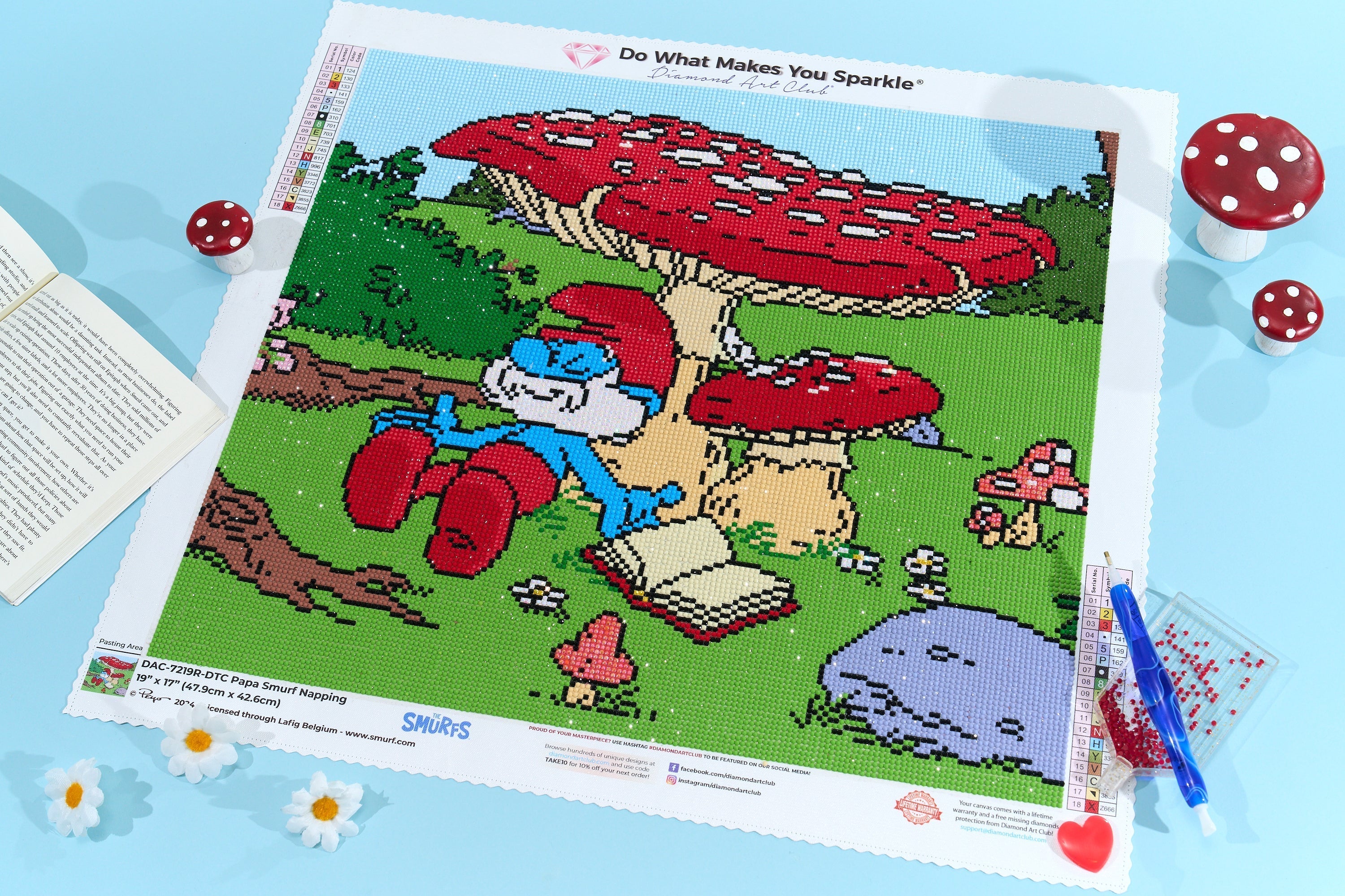 Papa Smurf™ Napping